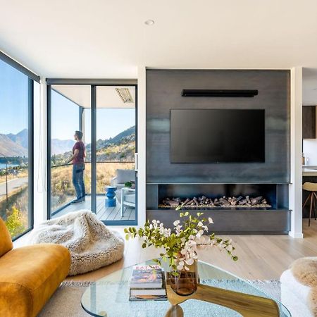The Tiers- Hot Tub- Ac- Bbq- Free Parking Villa ควีนส์ทาวน์ ภายนอก รูปภาพ