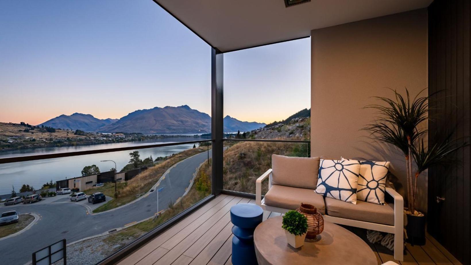 The Tiers- Hot Tub- Ac- Bbq- Free Parking Villa ควีนส์ทาวน์ ภายนอก รูปภาพ