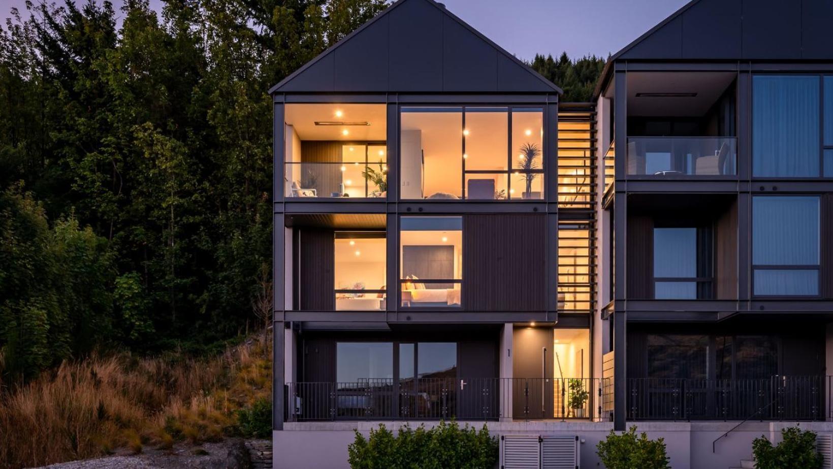 The Tiers- Hot Tub- Ac- Bbq- Free Parking Villa ควีนส์ทาวน์ ภายนอก รูปภาพ