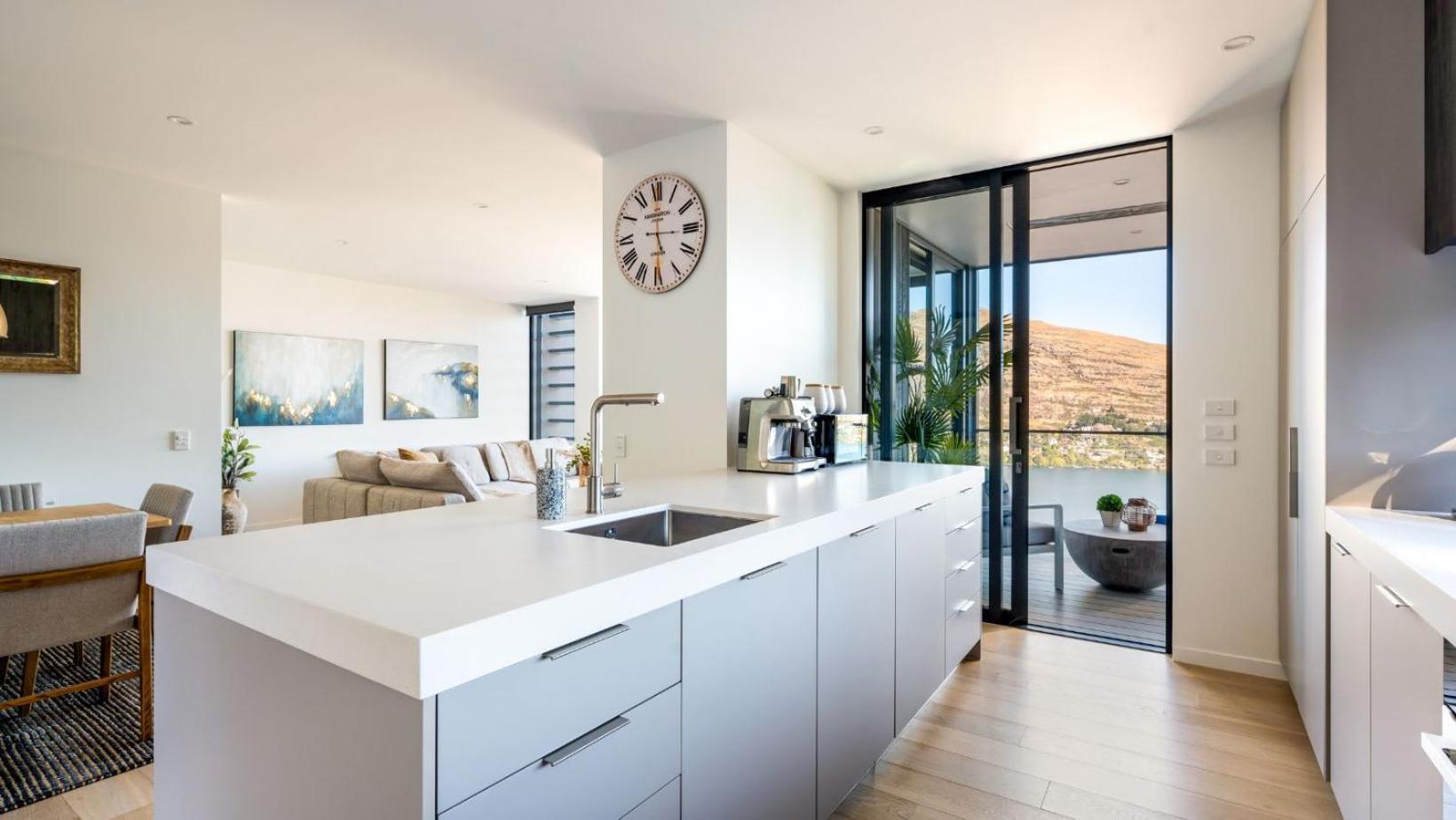 The Tiers- Hot Tub- Ac- Bbq- Free Parking Villa ควีนส์ทาวน์ ภายนอก รูปภาพ