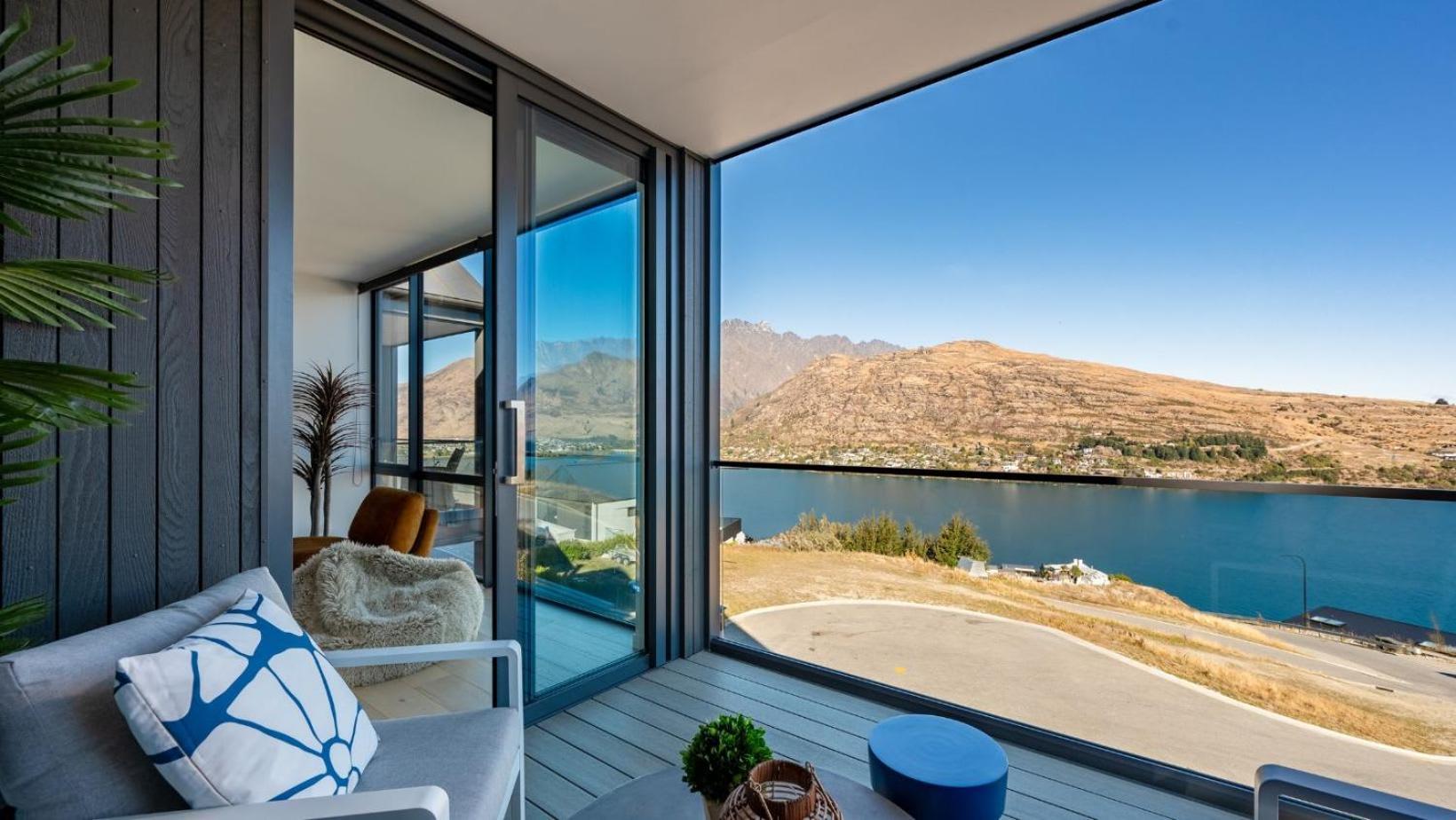 The Tiers- Hot Tub- Ac- Bbq- Free Parking Villa ควีนส์ทาวน์ ภายนอก รูปภาพ